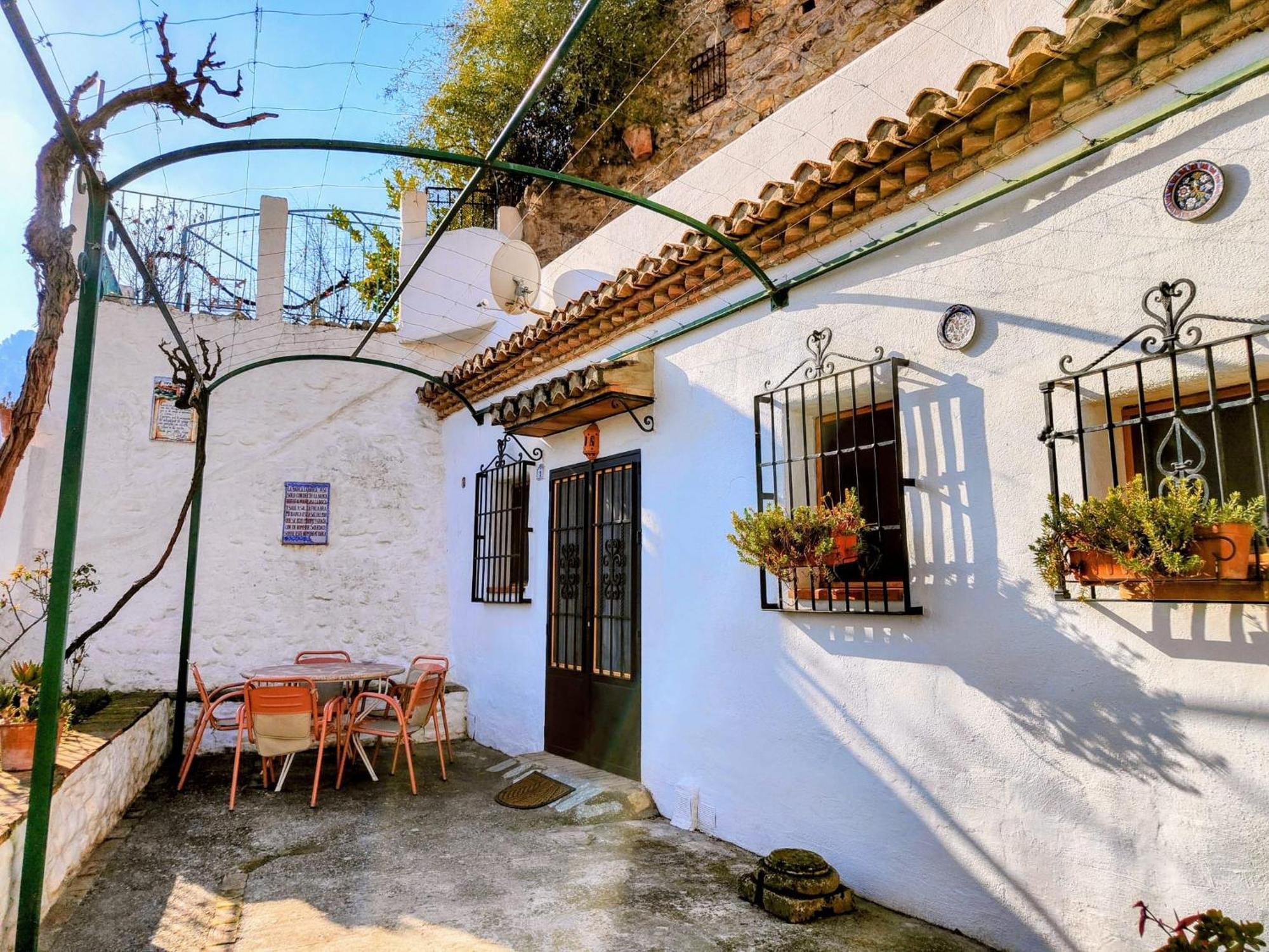 Cuevas El Abanico - Vtar Vivienda Turistica De Alojamiento Rural Гранада Экстерьер фото